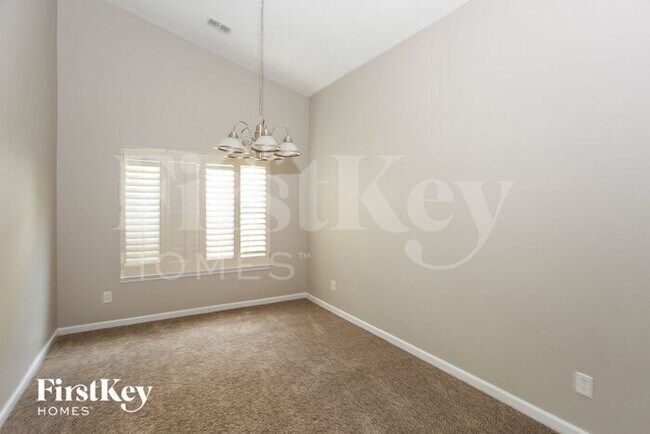 Building Photo - 9709 Avensong Crossing Dr