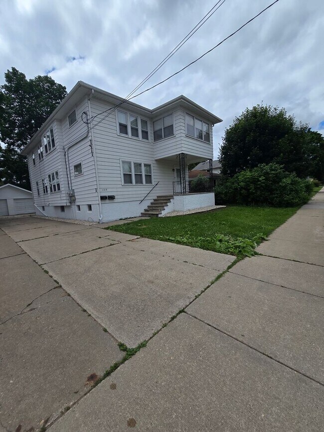 Foto del edificio - 1109 Dousman St