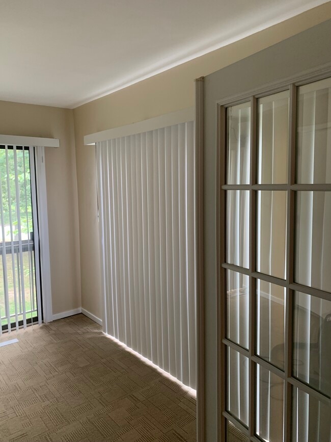 Building Photo - 134 Amberly Dr