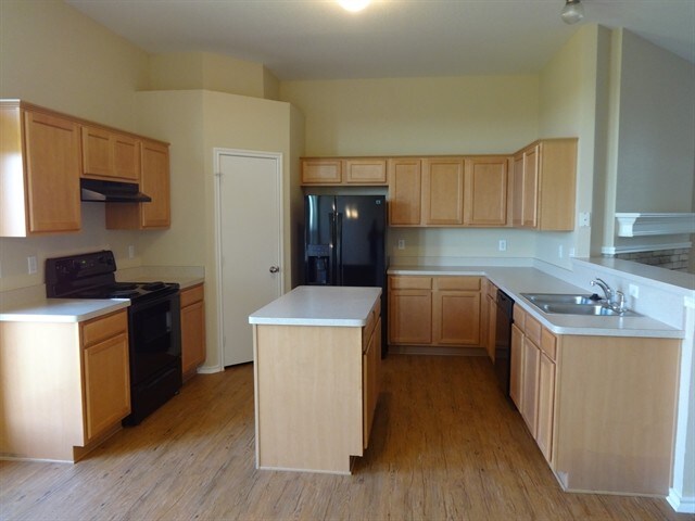Foto del edificio - 3020 Prairie Hill Ln