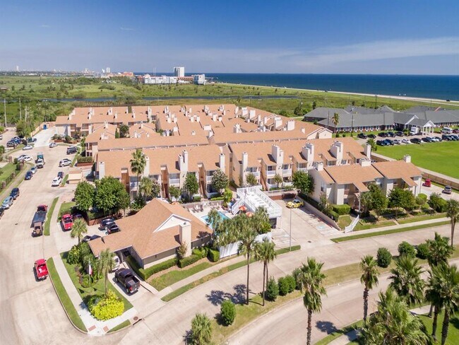 Building Photo - 3506 Cove View Blvd