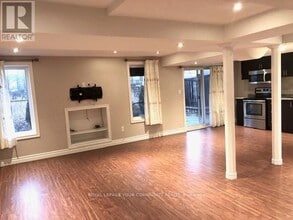Building Photo - 98 Heritage Hollow Estate St