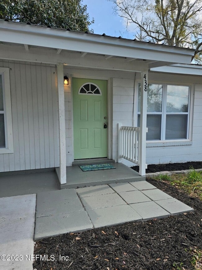 Building Photo - 438 Brighton Ave