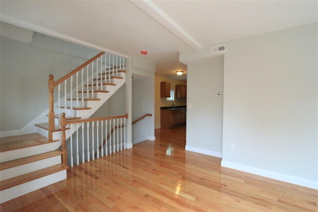 Foto del edificio - 29 Elmwood St