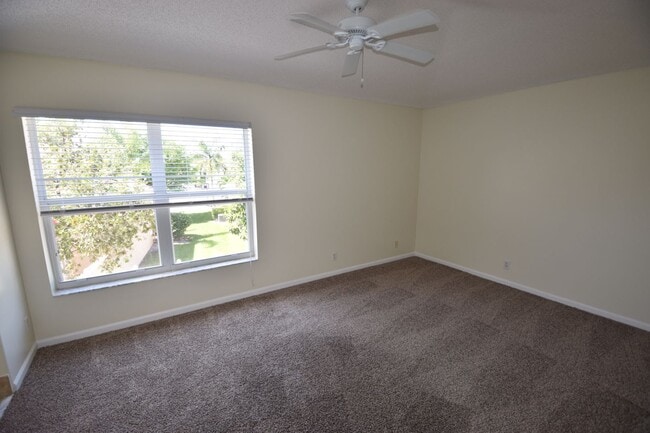 Foto del edificio - 8024 Pelican Harbour Dr