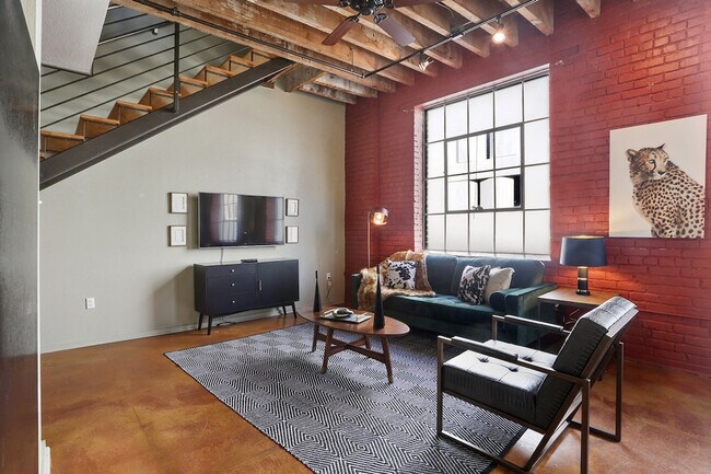 Building Photo - 1041 Constance St