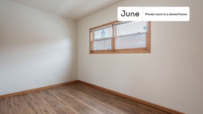 Foto del edificio - Room in Shared 3 bed/2 bath home
