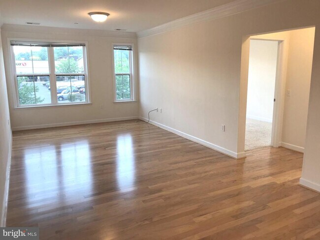 Foto del edificio - 2101 N Monroe St