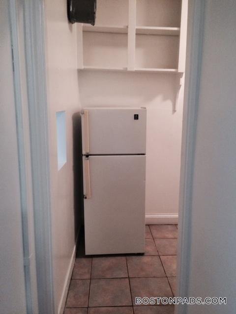 Building Photo - 89 Park Dr