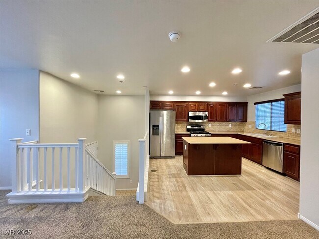 Foto del edificio - 6484 Arbury Hall Ct