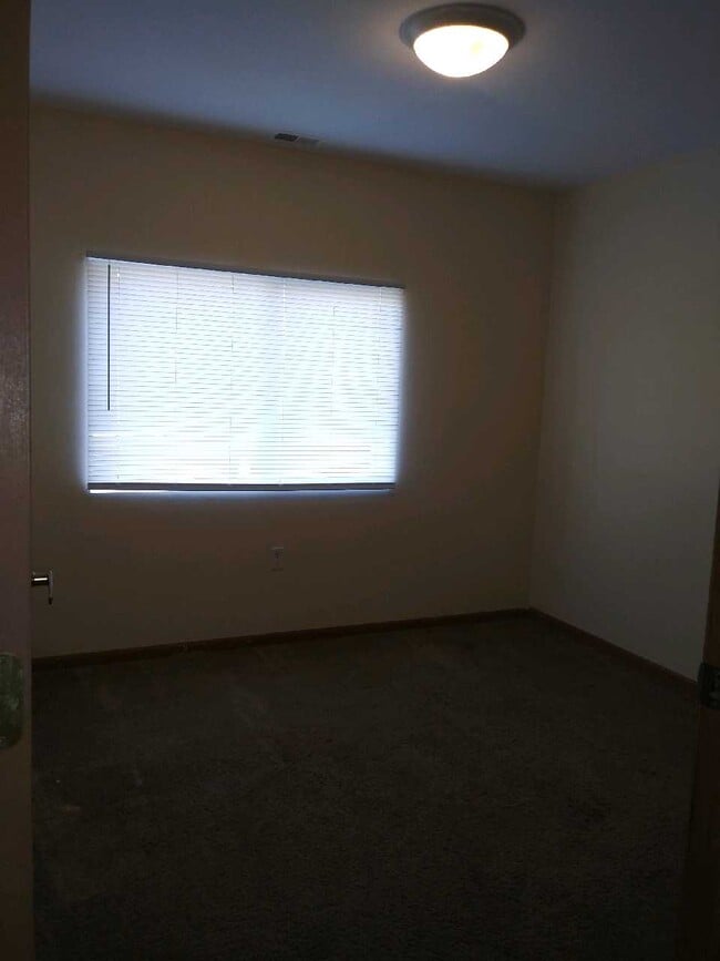 Building Photo - 2837 Silent Wood Trl