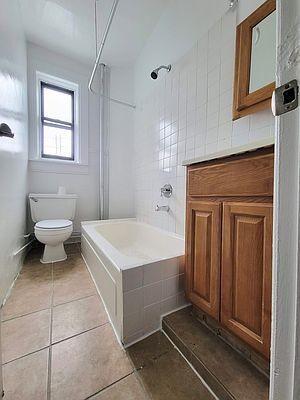 Foto del edificio - 1 bedroom in BRONX NY 10466