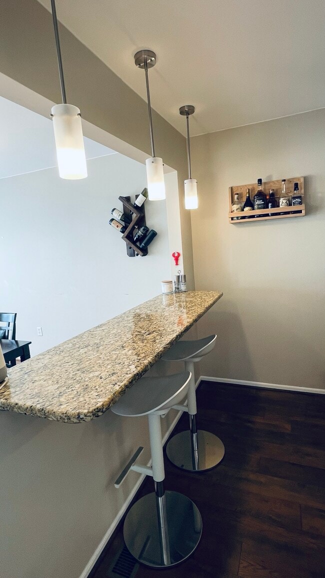 Breakfast Bar - 291 Vasser Dr