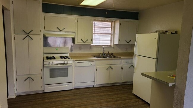 Foto del edificio - 409 S Holly St