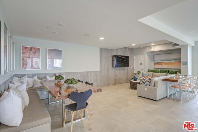 Foto del edificio - 160 S Ventura Ave