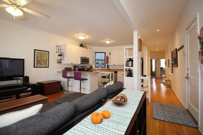 Foto del edificio - 6928 N Sheridan Rd