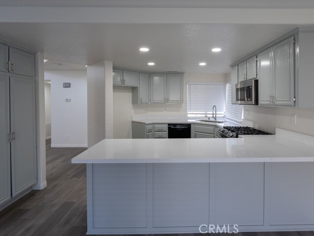 Building Photo - 840 S Orchid Ln