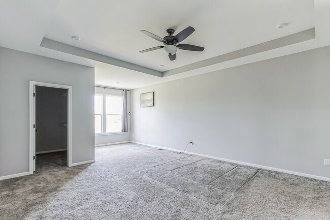 Building Photo - 262 Harness Way