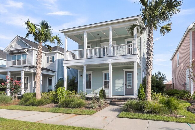 Building Photo - Beautiful 3 Bedrooms, 3.5 Bathrooms Home i...