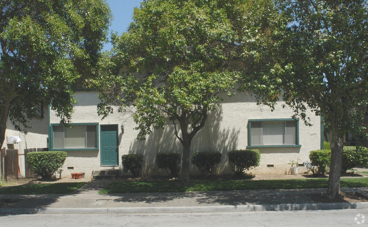 Building Photo - 16720 Barnell Ave