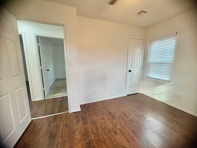 Foto del edificio - RENT SPECIAL!!!! Three bedroom home in S.W. OKC