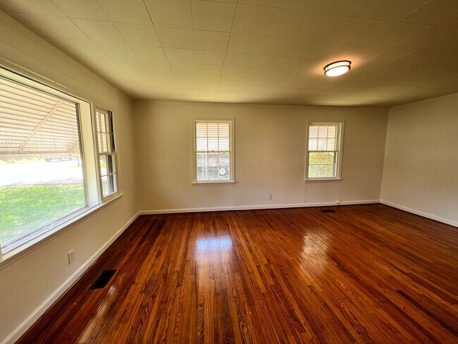 Foto del edificio - 1407 S Moore Rd