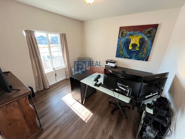 Foto del edificio - 2069 Angus St