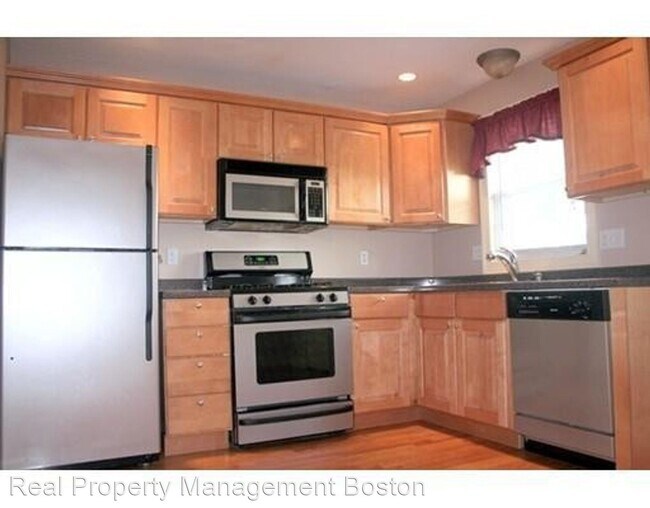 Building Photo - 3 br, 2.5 bath House - 18 Batchelder St #18