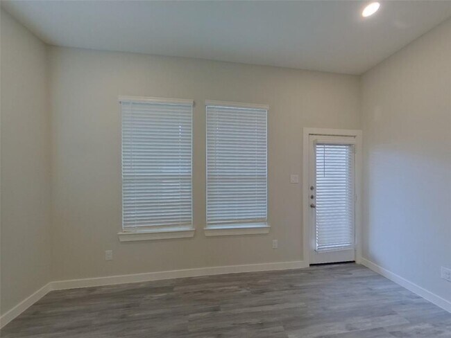 Building Photo - 22816 Terrazzo Dr