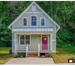 Building Photo - 425 Juniper Dr