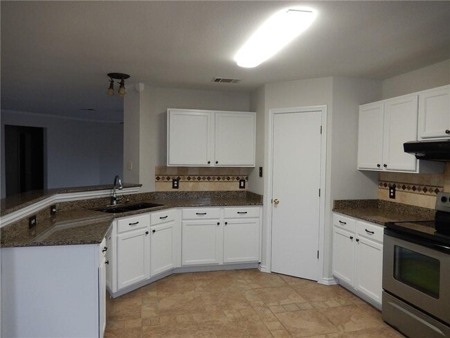 Building Photo - 116 Rinehardt St