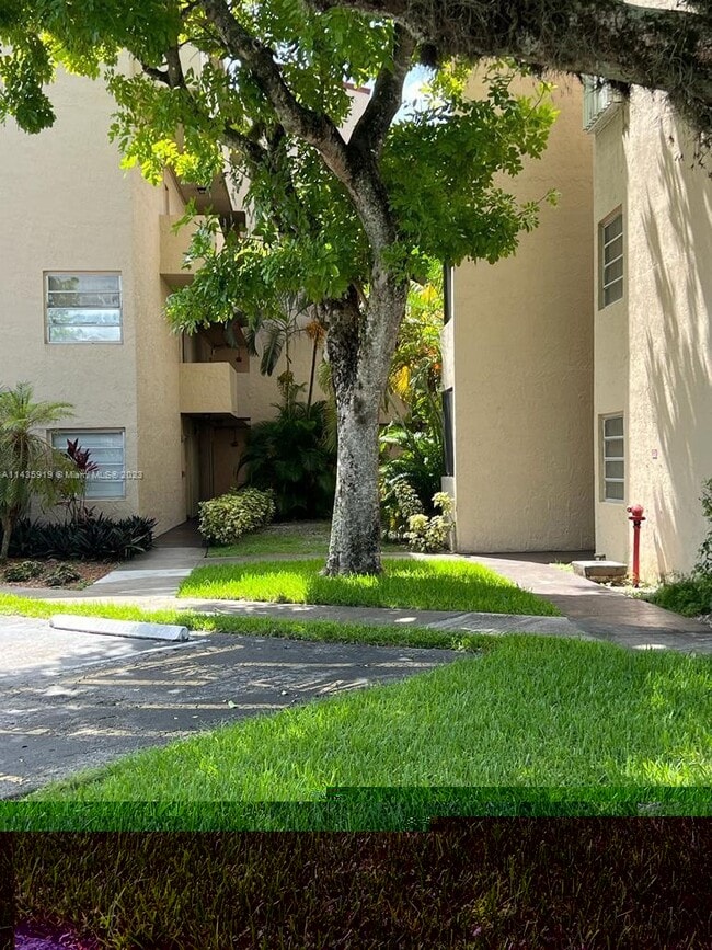 Foto del edificio - 10641 SW 108th Ave
