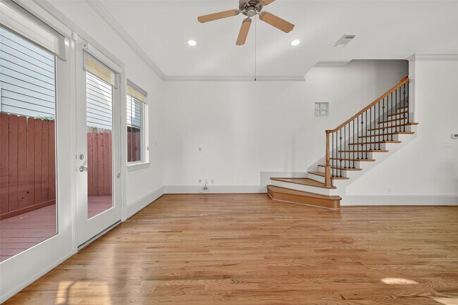 Foto del edificio - 931 W 23rd St