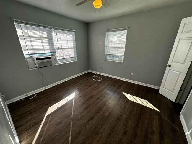 Foto del edificio - 3060 21st Ave S