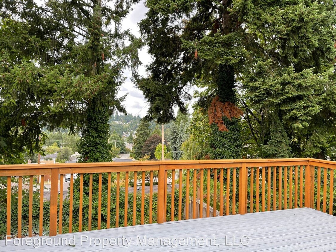 Primary Photo - 5 br, 3 bath House - 2403 139th Ave SE
