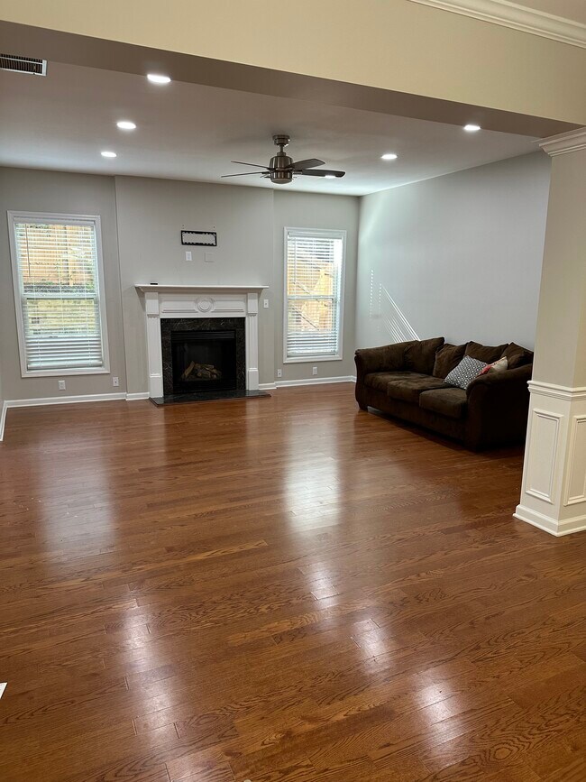Foto del edificio - 3571 Archgate Ct