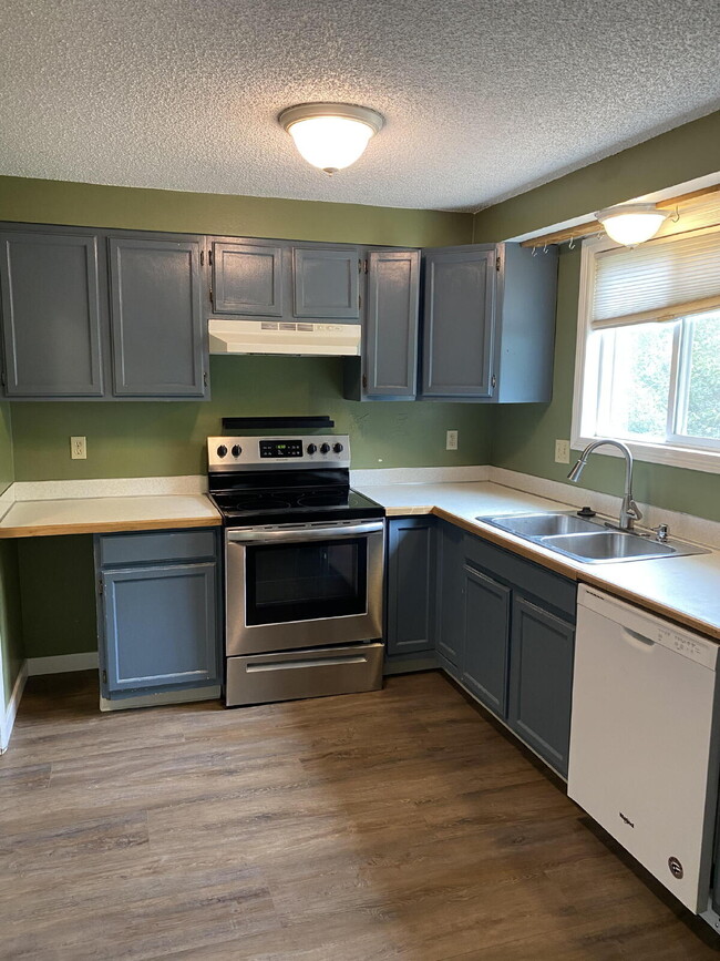 Building Photo - 4547 Beachcomber Ct