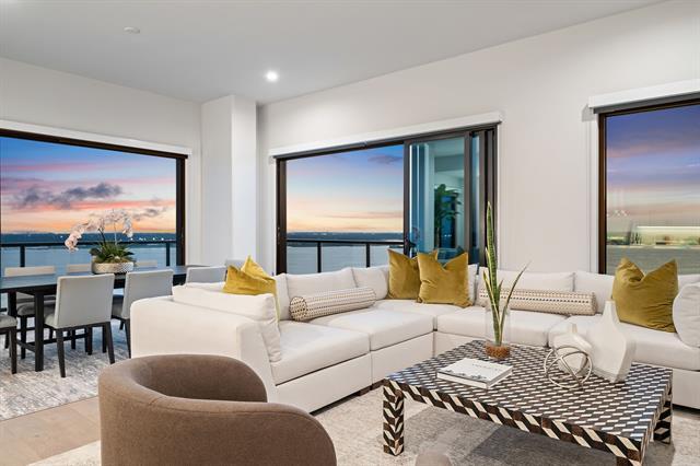 Foto principal - 3111 Sunset Blvd