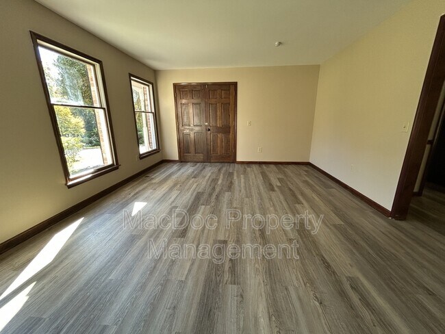 Foto del edificio - 1907 White Lake Dr