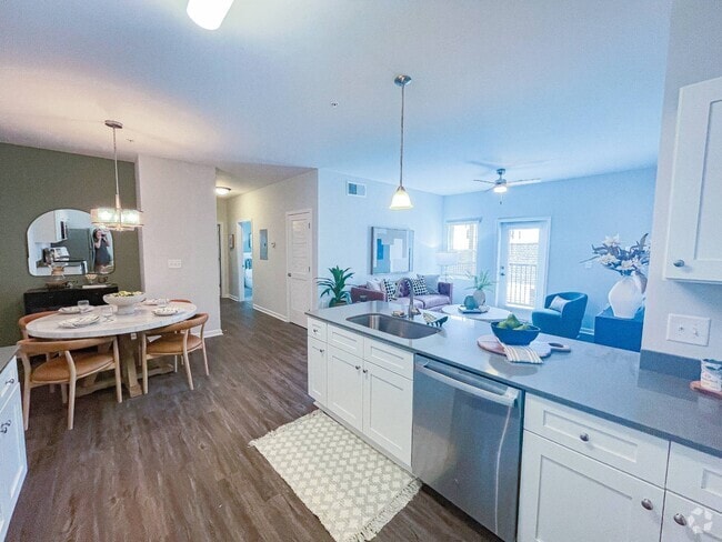 Building Photo - Northbrook Luxury Apartments
