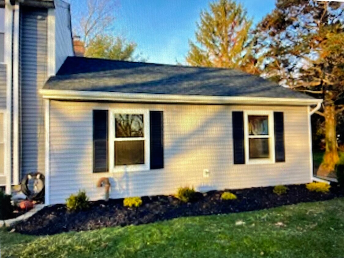 10 Sharpsburg Ct Unit Coram, Coram, NY 11727 Condo for Rent in Coram