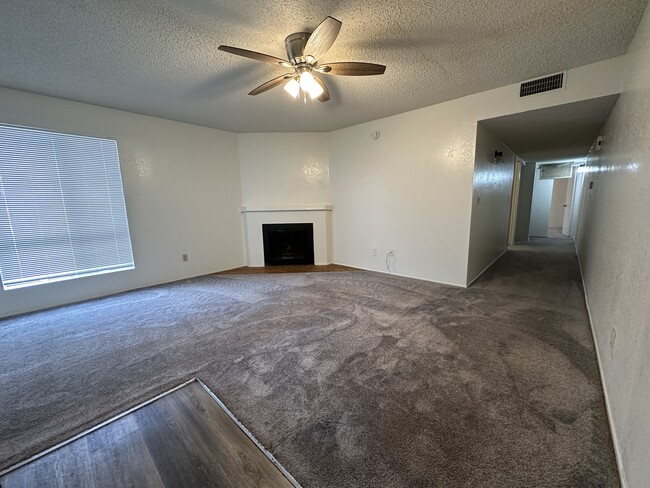 Living room from entry door - 4804 Maybrook Ave