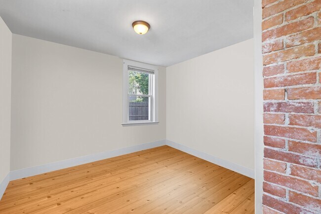 Foto del edificio - 9 Hodges Ct