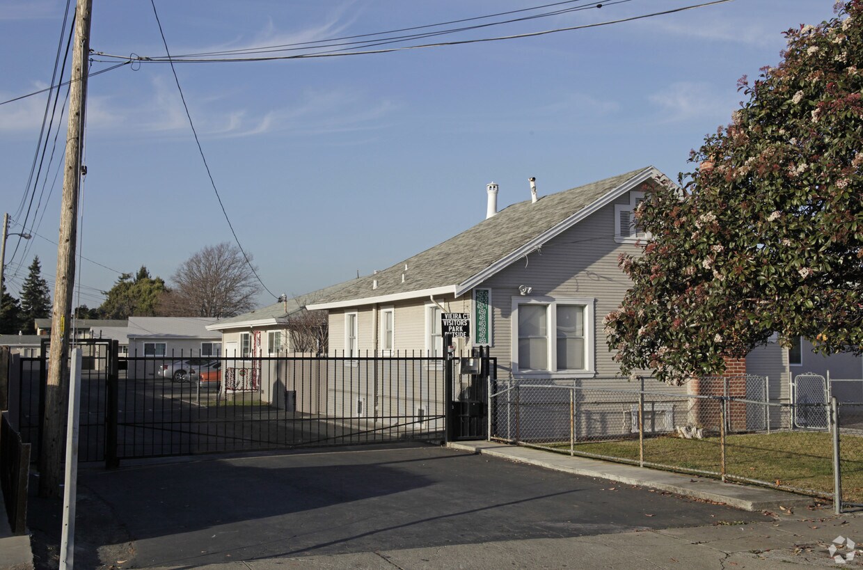 Primary Photo - 463 W Sunset Blvd