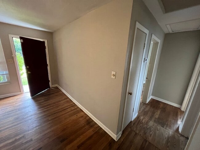 Photo - 1343 Nylic St House