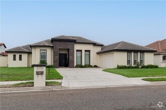 Building Photo - 3701 Ebro Dr