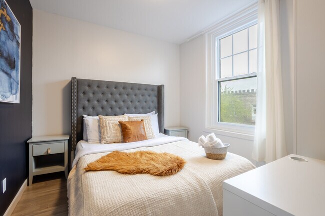 Photo du bâtiment - 4300 Rue Saint-Urbain