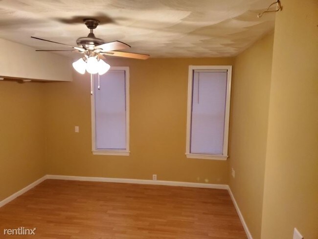 Building Photo - 2 br, 1 bath Apartment - 104 Dudley St