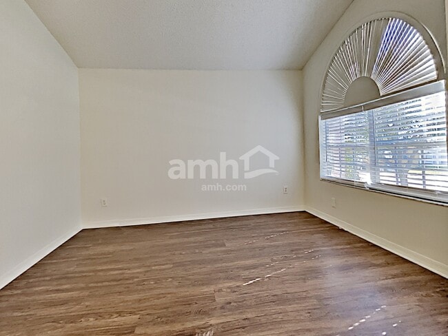 Foto del edificio - 8813 Scenic Vista Ct