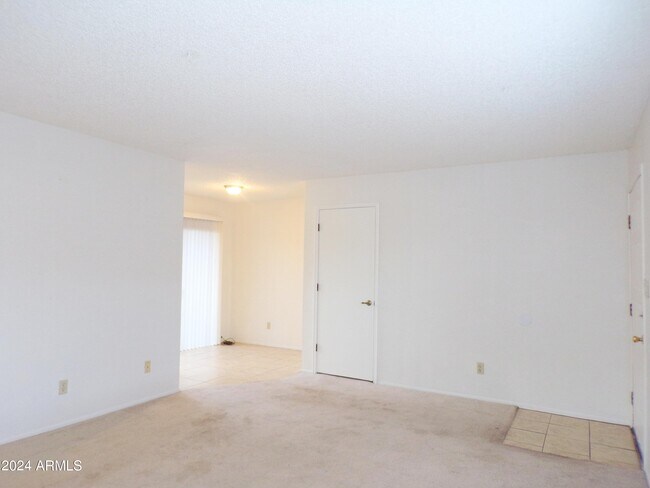 Building Photo - 1205 Plaza Maria Plz